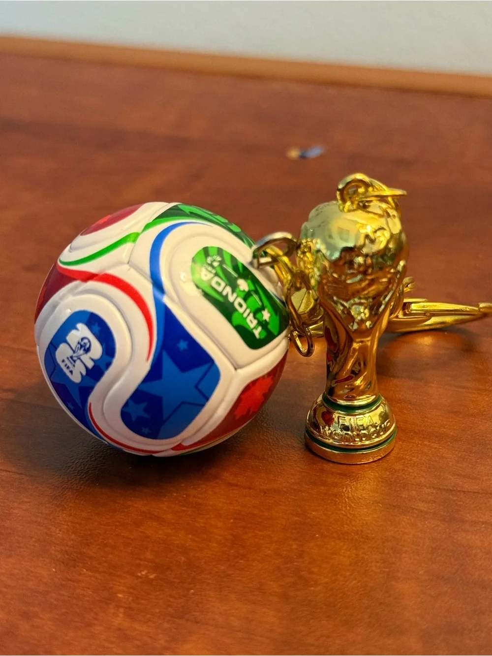 2026 World Cup Trophy & Ball Key Chain